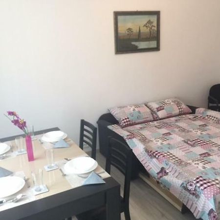 Garsoniera Simo Daire Orşova Dış mekan fotoğraf